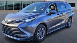 2023 Toyota Sienna XLE