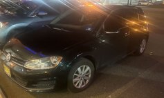 2016 Volkswagen Golf TSI S