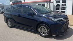 2021 Toyota Sienna LE 8-Passenger