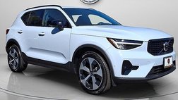 2025 Volvo XC40 B5 Plus Dark Theme