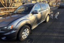 2011 Mitsubishi Outlander ES