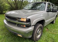 2004 Chevrolet Suburban Shield 2500