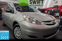 2007 Toyota Sienna LE FWD 8-Passenger Seating