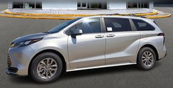 2025 Toyota Sienna LE 8-Passenger