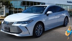 2022 Toyota Avalon Hybrid XLE