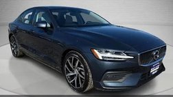 2020 Volvo S60 T6 Momentum