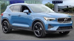 2025 Volvo XC40 B5 Core Bright Theme