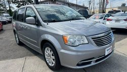 2013 Chrysler Town and Country Touring
