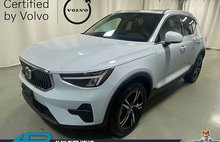 2025 Volvo XC40 B5 Core Bright Theme