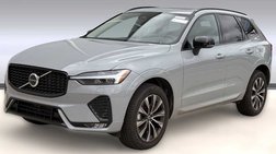 2025 Volvo XC60 B5 Core Dark Theme
