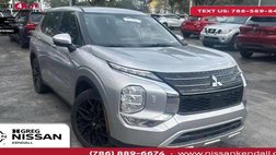 2023 Mitsubishi Outlander SE