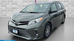 2018 Toyota Sienna XLE