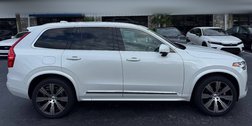 2022 Volvo XC90 T6 Inscription 6-Passenger