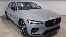 2024 Volvo S60 B5 Plus Dark Theme