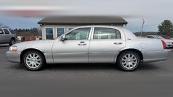 2010 Lincoln Town Car Signature Limited