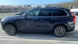 2017 Volvo XC90 T6 Momentum