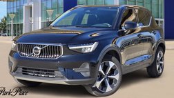 2025 Volvo XC40 B5 Core Bright Theme