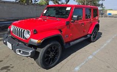 2025 Jeep Wrangler Sahara 4WD