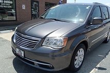 2016 Chrysler Town and Country Touring