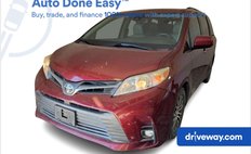 2018 Toyota Sienna XLE 8-Passenger