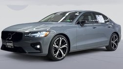 2024 Volvo S60 B5 Plus Dark Theme