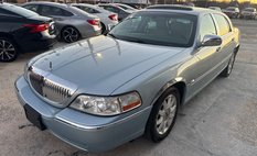 2006 Lincoln Town Car Signature Limited