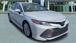 2020 Toyota Camry Hybrid XLE