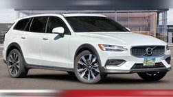 2022 Volvo V60 Cross Country T5