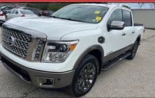 2017 Nissan Titan SL