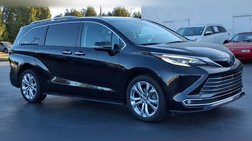 2022 Toyota Sienna Platinum 7-Passenger