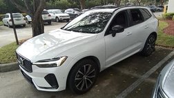 2024 Volvo XC60 B5 Plus Dark Theme