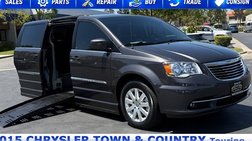 2015 Chrysler Town and Country Touring
