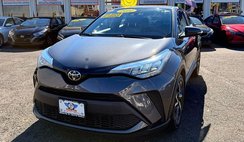 2022 Toyota C-HR XLE