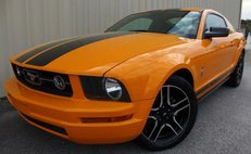 2007 Ford Mustang Deluxe
