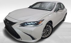 2023 Lexus ES 300h Ultra Luxury