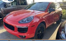 2017 Porsche Cayenne Standard