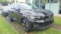 2023 Volvo XC40 B5 Plus Bright Theme