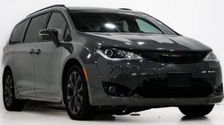 2020 Chrysler Pacifica Limited Red S