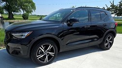 2024 Volvo XC40 B5 Core