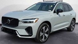 2024 Volvo XC60 Recharge T8 Plus Dark Theme