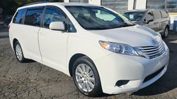2017 Toyota Sienna LE 7-Passenger