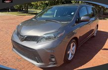 2018 Toyota Sienna SE