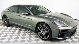 2025 Porsche Panamera 4