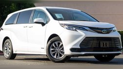 2021 Toyota Sienna LE 8-Passenger