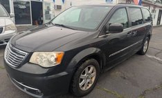 2012 Chrysler Town and Country Touring