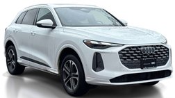 2025 Audi Q5 quattro Premium TFSI