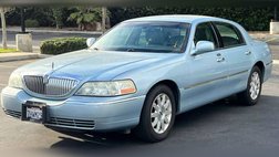 2011 Lincoln Town Car Signature Limited