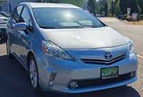 2013 Toyota Prius v Five