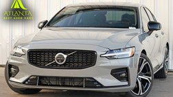 2024 Volvo S60 B5 Plus Dark Theme