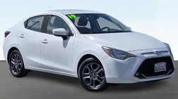2019 Toyota Yaris LE
